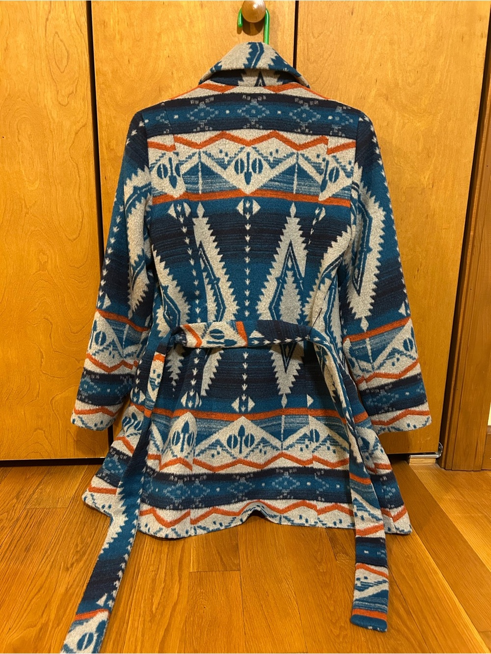 Ariat Blue and Cream Aztec Wool-Blend Jacket - Picture 2 of 3